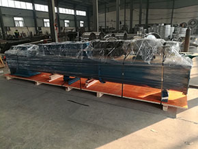 Shaftless screw conveyor packing box