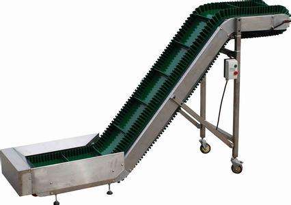 Waved edge belt conveyor